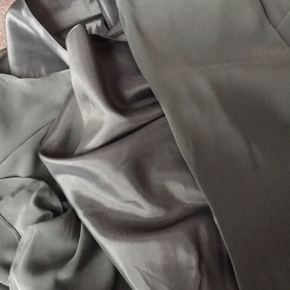 ✨HP New With Tags Chiffon Wraparound Olive Dress - Picture 8 of 8